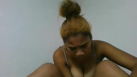 Snapshot of estelah796836 chatting on 06-09-26, 07:20 estelah796836 online show from 06-09-26, 07:20