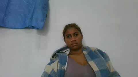 Snapshot of estelah796836 chatting on 06-11-26, 02:53 estelah796836 online show from 06-11-26, 02:53