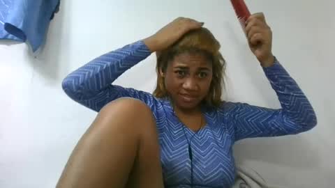 Snapshot of estelah796836 chatting on 06-15-26, 05:15 estelah796836 online show from 06-15-26, 05:15
