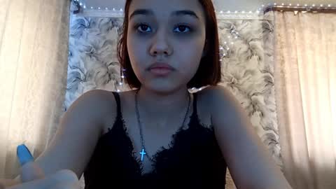estellekirbo online show from 04-01-26, 01:01