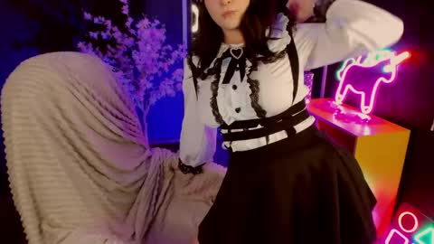 Ester  online show from 04-29-26, 04:22