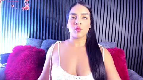 Estrella Garcia  online show from 05-25-26, 12:22