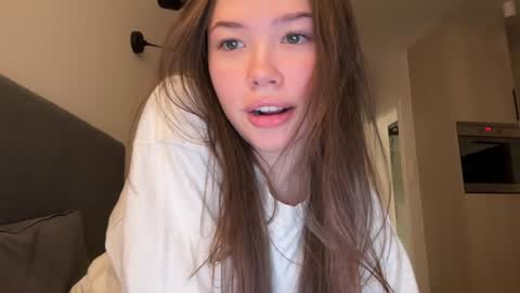 Snapshot of eternal_infinite chatting on 12-15-24, 05:31 nika 3 online show from 12-15-24, 05:31