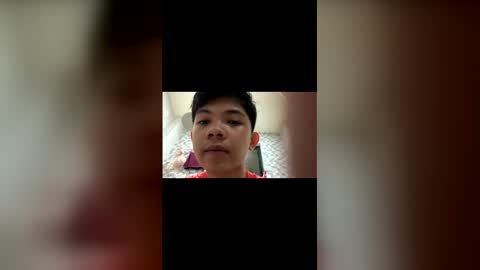 Snapshot of ethan_lauren chatting on 04-19-26, 11:31 ethan_lauren online show from 04-19-26, 11:31