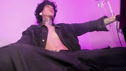 Ethan sykes online show from 11-17-25, 05:13