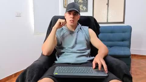 Snapshot of ethangreey1 chatting on 01-13-26, 03:06 ethangreey1 online show from 01-13-26, 03:06