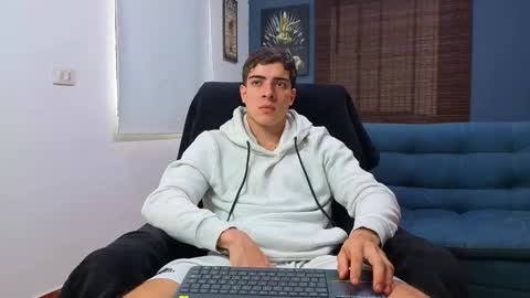 Snapshot of ethangreey1 chatting on 03-27-26, 05:34 ethangreey1 online show from 03-27-26, 05:34
