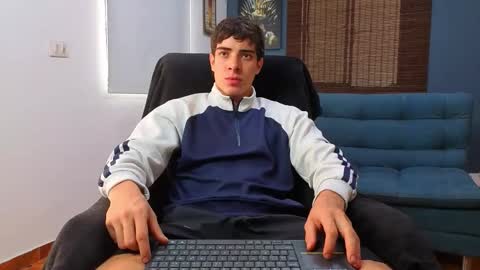 Snapshot of ethangreey1 chatting on 05-06-26, 06:13 ethangreey1 online show from 05-06-26, 06:13