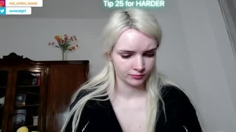 Amber Kawaii online show from 03-09-25, 08:21