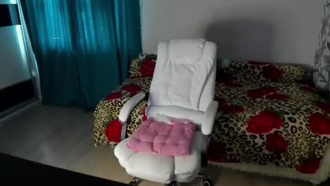 Eva online show from 07-17-26, 09:27