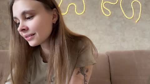 Eva Calvin online show from 12-19-25, 07:15