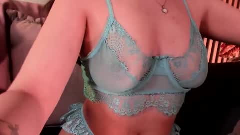 Angelinne online show from 03-19-26, 02:37