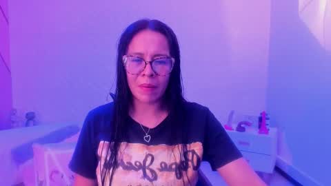 Eva  online show from 02-15-26, 01:20