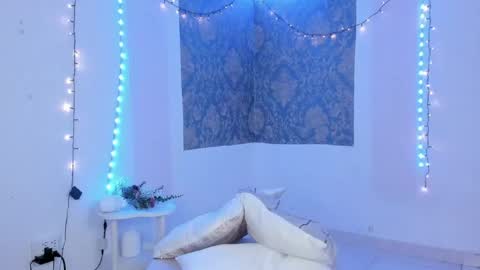 Eva  online show from 04-19-26, 10:03