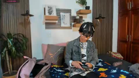 Eva online show from 04-23-26, 02:08