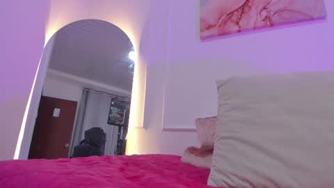  Eva  online show from 07-20-26, 07:49