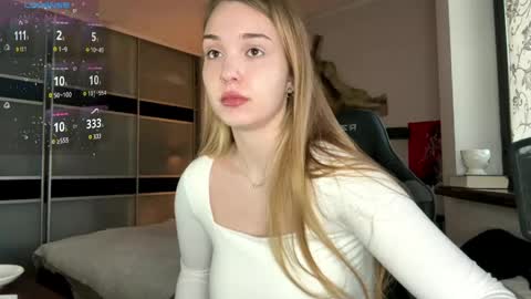 evacarter1 online show from 03-23-26, 02:21