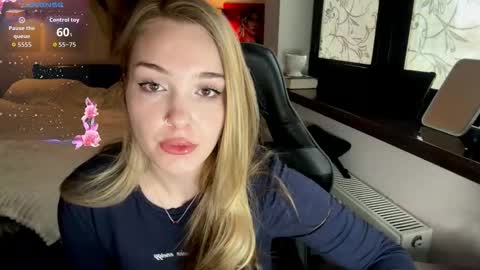 evacarter1 online show from 03-26-26, 02:11