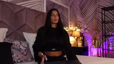 EvaRhea online show from 05-05-26, 02:52