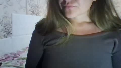 Snapshot of evasapples2026 chatting on 07-05-26, 07:10 evasapples2026 online show from 07-05-26, 07:10