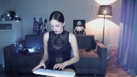 Snapshot of evatequila chatting on 12-06-24, 11:33 Eva online show from 12-06-24, 11:33
