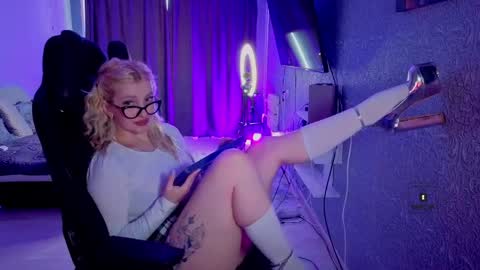 evavibe online show from 04-15-26, 07:04