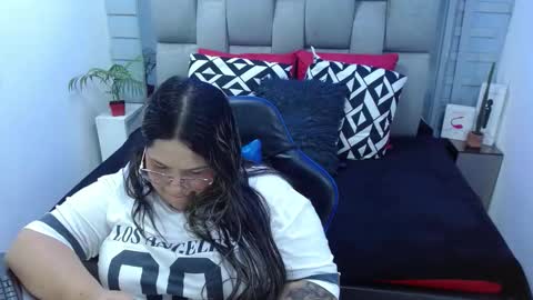 evelin zaens online show from 03-11-26, 05:02