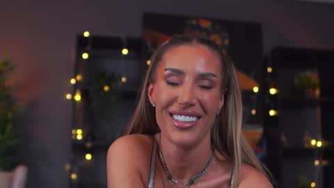 Evelyn online show from 02-03-26, 07:30