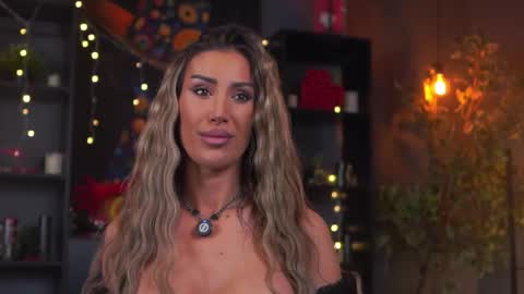 Evelyn online show from 03-15-26, 07:20