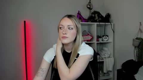evelynblond online show from 04-02-26, 12:36
