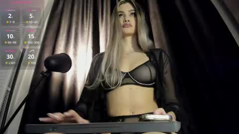 Evelynvlove online show from 06-29-26, 07:47