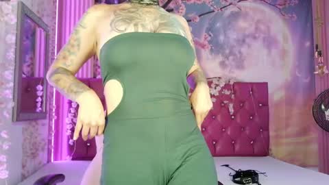 everlyn_sexx online show from 05-15-26, 01:29