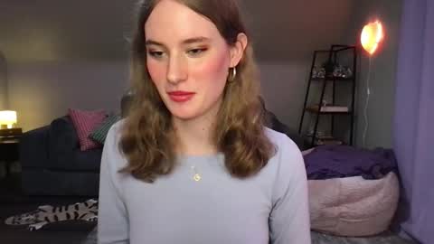 Evie3 online show from 02-25-25, 03:42