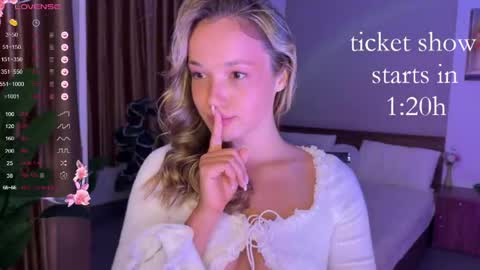 evielina online show from 05-24-26, 12:15