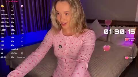 Snapshot of evielina chatting on 07-25-26, 11:57 evielina online show from 07-25-26, 11:57