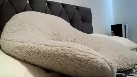 evieloves online show from 03-24-26, 11:04