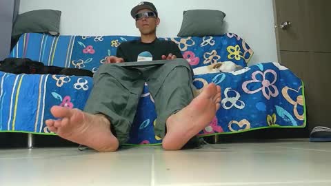 Snapshot of evil_boss1 chatting on 04-15-26, 03:13 evil_boss1 online show from 04-15-26, 03:13