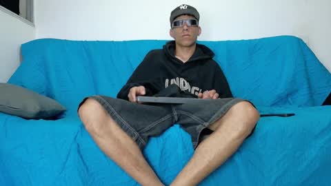 Snapshot of evil_boss1 chatting on 06-22-26, 03:25 evil_boss1 online show from 06-22-26, 03:25