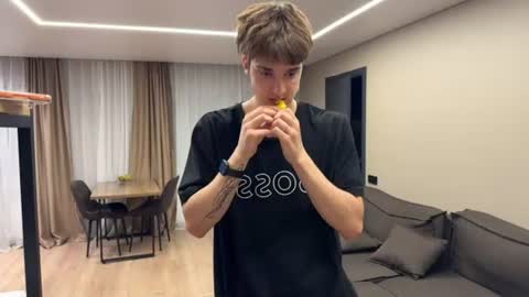 exclusiveflexboy online show from 06-24-26, 10:09