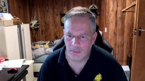 Snapshot of exibe1219 chatting on 03-04-25, 09:51 exibe1219 online show from 03-04-25, 09:51