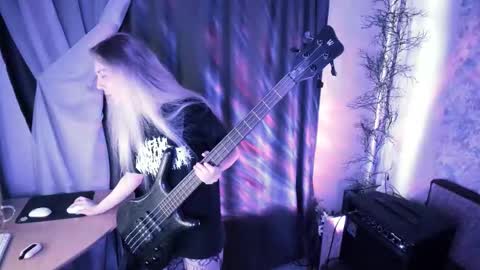 my real name is Irene but Exo is oke too  online show from 09-20-25, 04:46