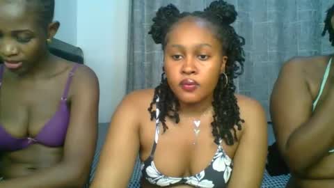 Snapshot of exotic_cutiee chatting on 04-20-26, 07:26 exotic_cutiee online show from 04-20-26, 07:26