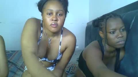 Snapshot of exotic_cutiee chatting on 05-01-26, 01:37 exotic_cutiee online show from 05-01-26, 01:37