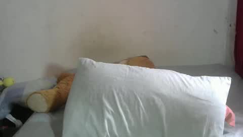 Snapshot of exotic_queen01 chatting on 01-31-25, 07:29 Amber online show from 01-31-25, 07:29