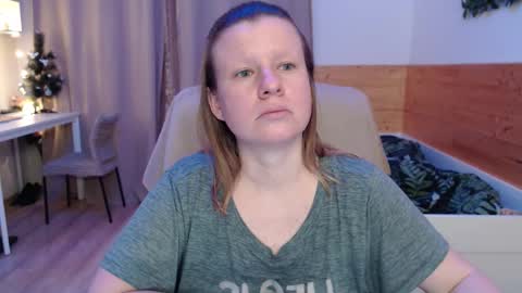 Crystal online show from 02-06-26, 05:38