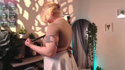 eyes_are_higher16333 online show from 05-06-26, 01:49