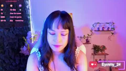 Snapshot of eymmy_24 chatting on 03-10-26, 02:38 eymmy_24 online show from 03-10-26, 02:38