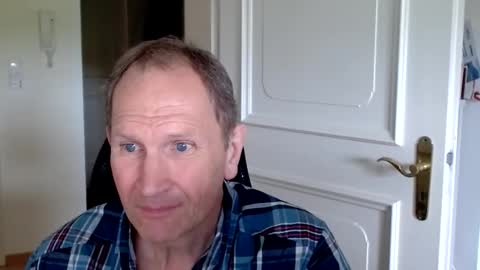 Snapshot of fabiansoohot chatting on 06-06-26, 08:30 Fabian online show from 06-06-26, 08:30