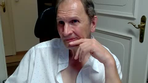 Snapshot of fabiansoohot chatting on 07-07-26, 09:30 Fabian online show from 07-07-26, 09:30