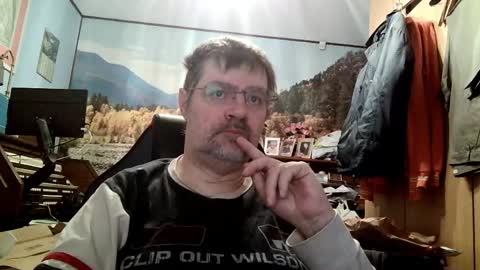 Snapshot of fabius2673 chatting on 04-27-26, 04:43 Fabius online show from 04-27-26, 04:43